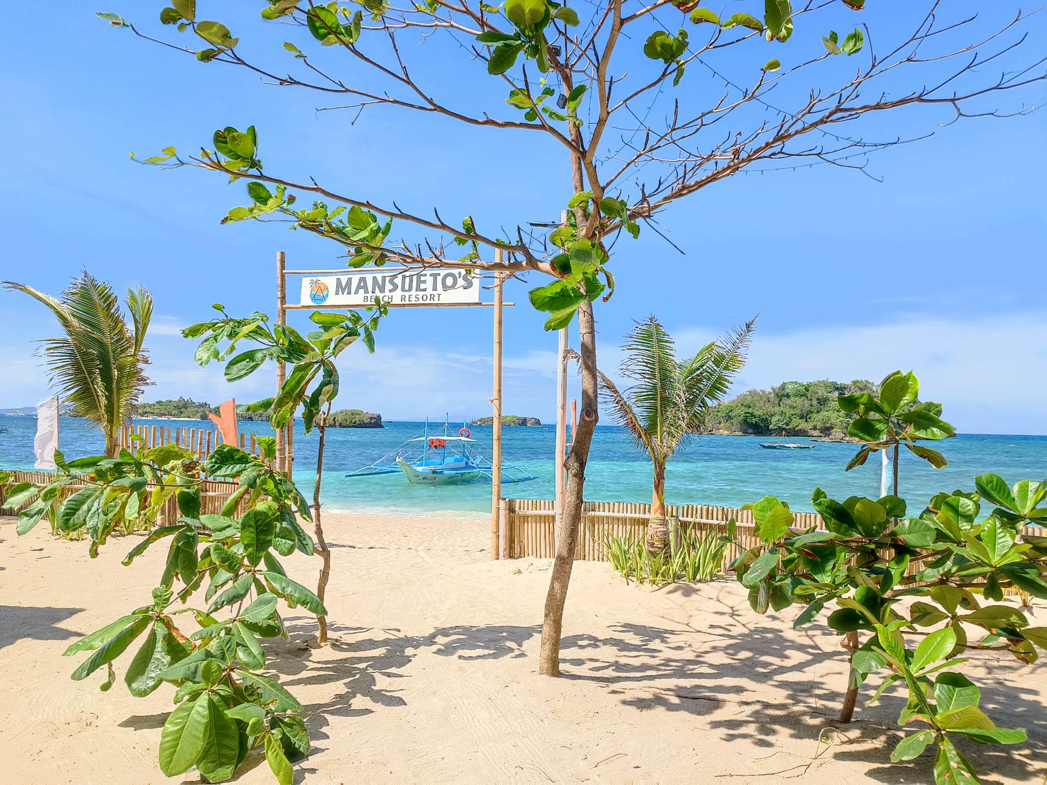 Mansueto's Beach Resort